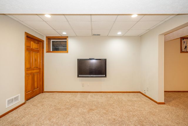 2940 Stonewall Drive 2940 Stonewall Drive, Beavercreek, OH 45434