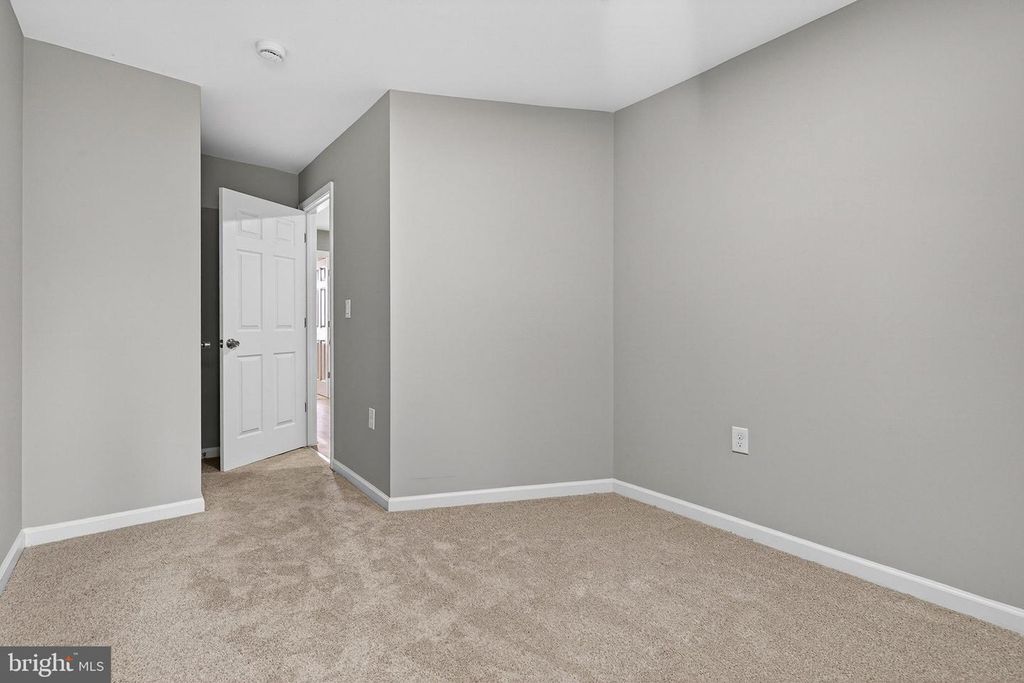 Image 15 of property listing at 1912 DIVISION ST, Baltimore, MD 21217