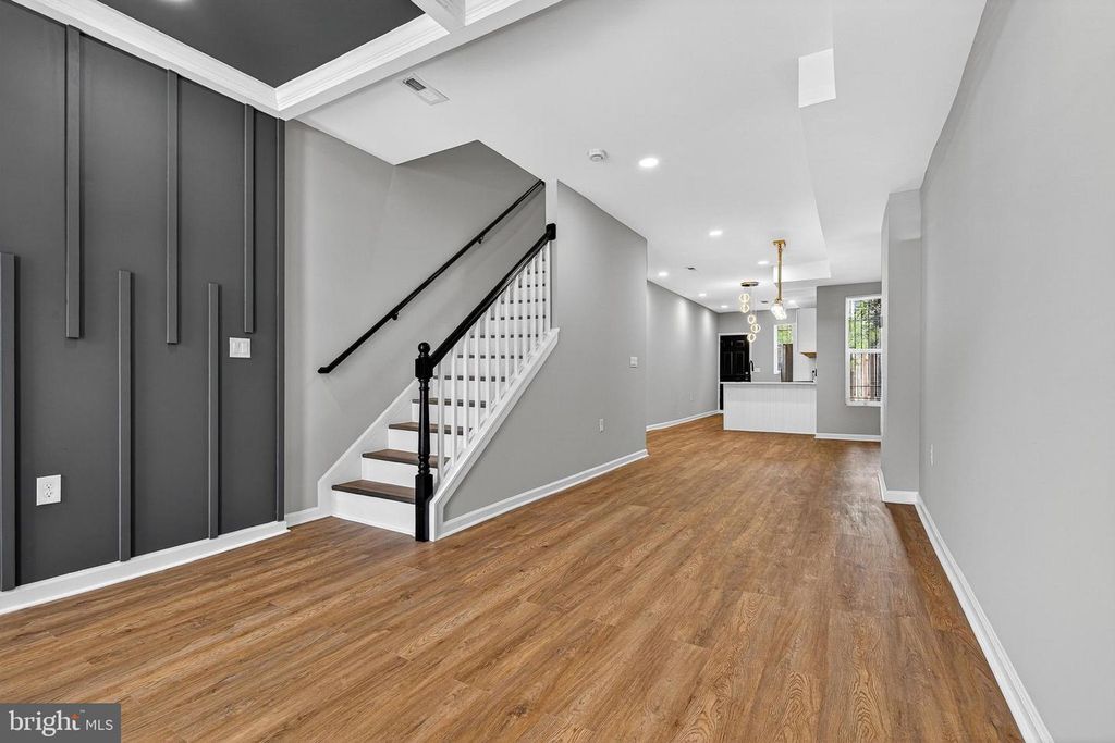 Image 5 of property listing at 1912 DIVISION ST, Baltimore, MD 21217