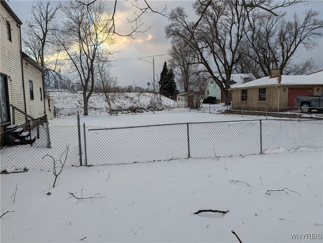 30 Dwyer Street, West Seneca, NY 14224