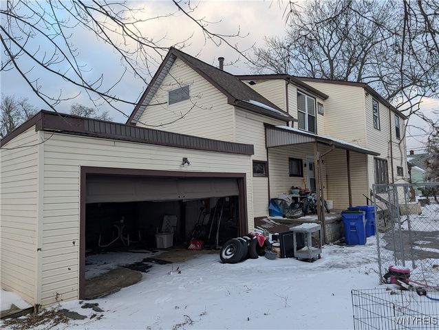 30 Dwyer Street, West Seneca, NY 14224