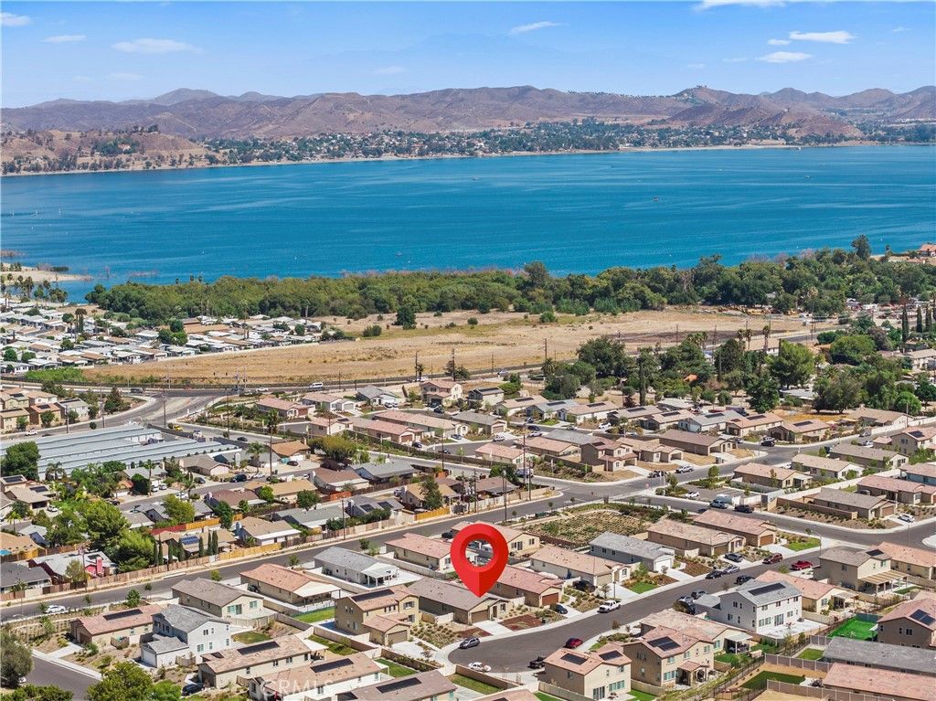 15220 Dawning Court, Lake Elsinore, CA 92530 — photo 5