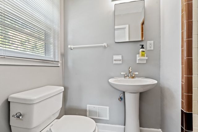 220 Holly Drive, Spartanburg, SC 29301