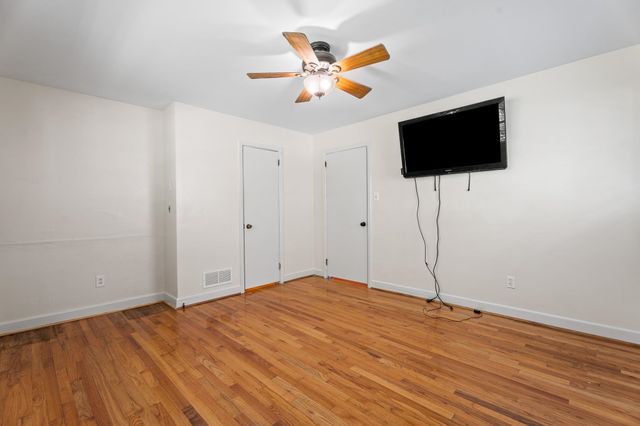 220 Holly Drive, Spartanburg, SC 29301