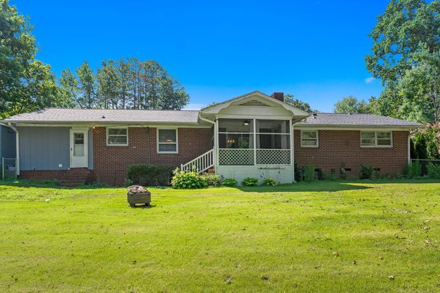 220 Holly Drive, Spartanburg, SC 29301