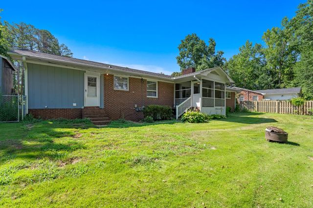 220 Holly Drive, Spartanburg, SC 29301
