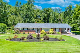 220 Holly Drive, Spartanburg, SC 29301