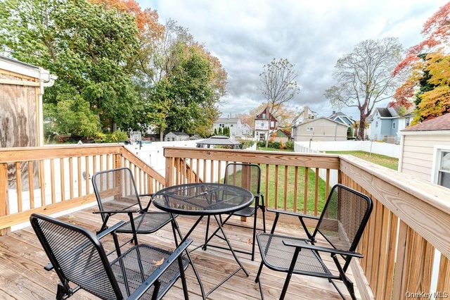 327 Mundy Lane, Mount Vernon, NY 10550