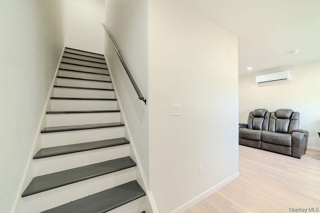 327 Mundy Lane, Mount Vernon, NY 10550