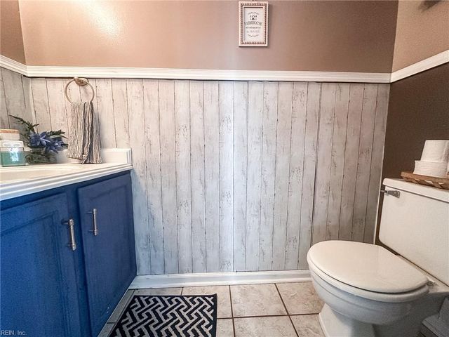 2064 Dolina DR, Virginia Beach, VA 23464