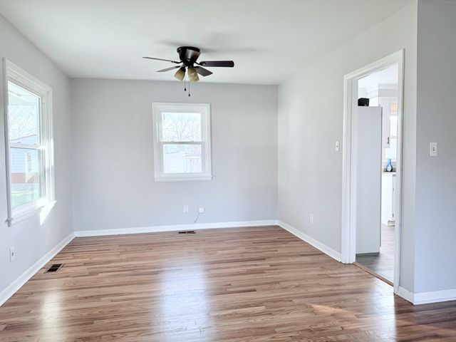 122 McIntosh Ave, Cumberland City, TN 37050