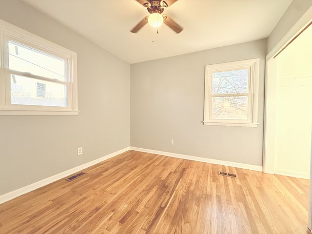 122 McIntosh Ave, Cumberland City, TN 37050