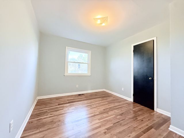 122 McIntosh Ave, Cumberland City, TN 37050