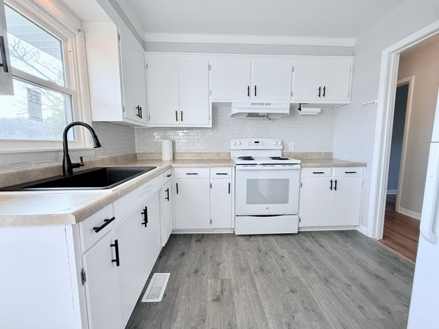 122 McIntosh Ave, Cumberland City, TN 37050