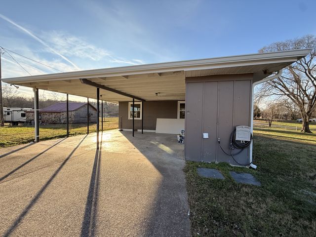 122 McIntosh Ave, Cumberland City, TN 37050