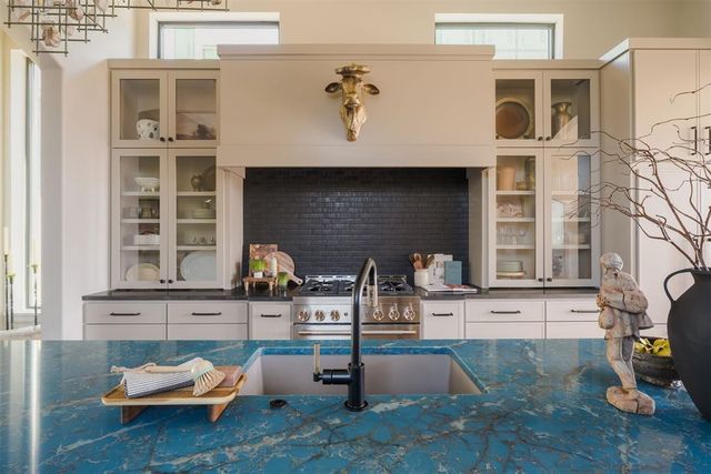 325 SW 14th Street, Oklahoma City, OK 73109