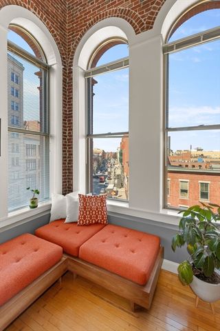 10 Kearney Sq 404, Lowell, MA 01852