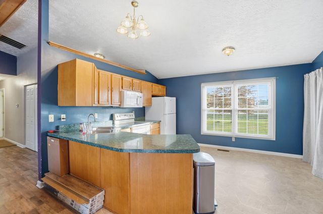 2033 Diamond Mill Road 2033 Diamond Mill Road, Brookville, OH 45309