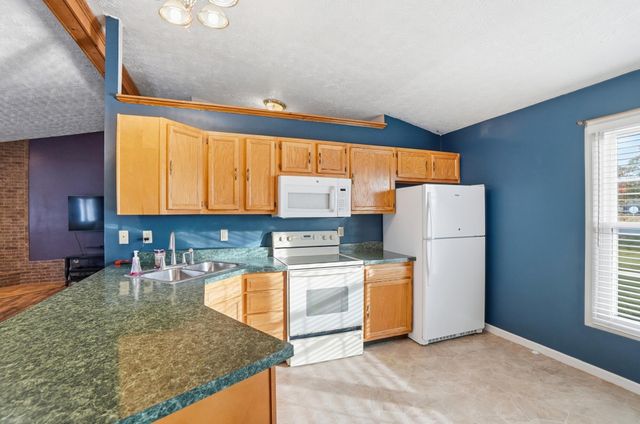 2033 Diamond Mill Road 2033 Diamond Mill Road, Brookville, OH 45309