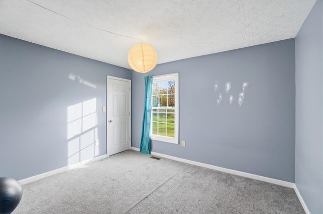 2033 Diamond Mill Road 2033 Diamond Mill Road, Brookville, OH 45309