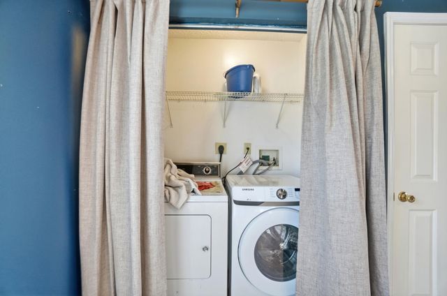 2033 Diamond Mill Road 2033 Diamond Mill Road, Brookville, OH 45309