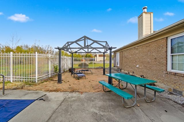 2033 Diamond Mill Road 2033 Diamond Mill Road, Brookville, OH 45309