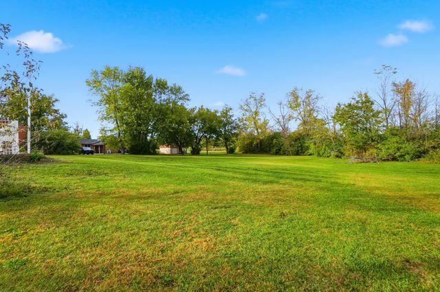 2033 Diamond Mill Road 2033 Diamond Mill Road, Brookville, OH 45309