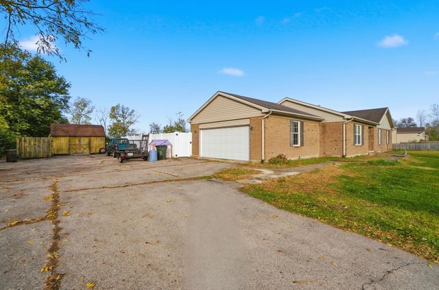 2033 Diamond Mill Road 2033 Diamond Mill Road, Brookville, OH 45309