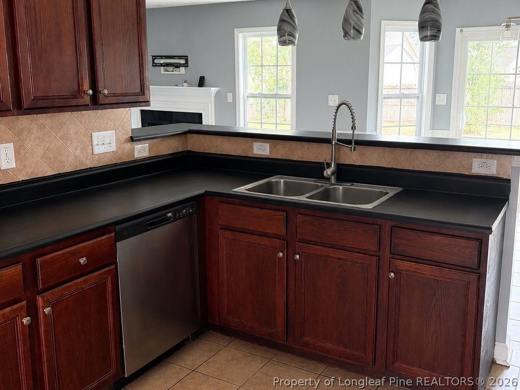 505 Collinwood Drive, Raeford, NC 28376 — photo 6