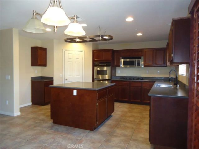 1093 Tangerine Drive, Redlands, CA 92374