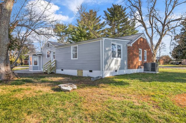 620 Thrush Pl, Murfreesboro, TN 37130