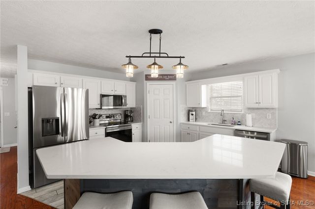 7608 Joseph Drive, Sellersburg, IN 47172