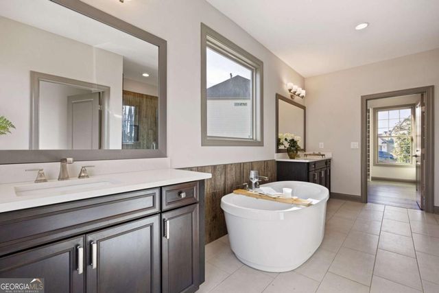 645 Wynnewood Court SW, Powder Springs, GA 30127