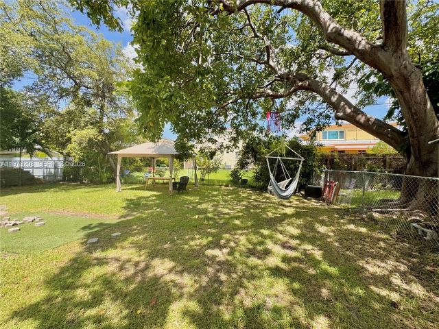 2341 NW 14th St 2, Miami, FL 33125