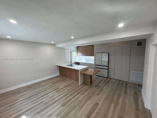 2341 NW 14th St 2, Miami, FL 33125