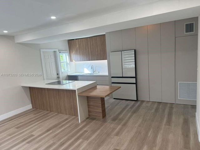 2341 NW 14th St 2, Miami, FL 33125