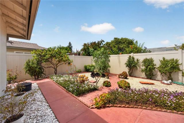 2525 Neptune Place, Port Hueneme, CA 93041