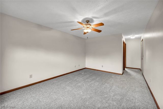 1256 Waterbury Drive, Medina, OH 44256