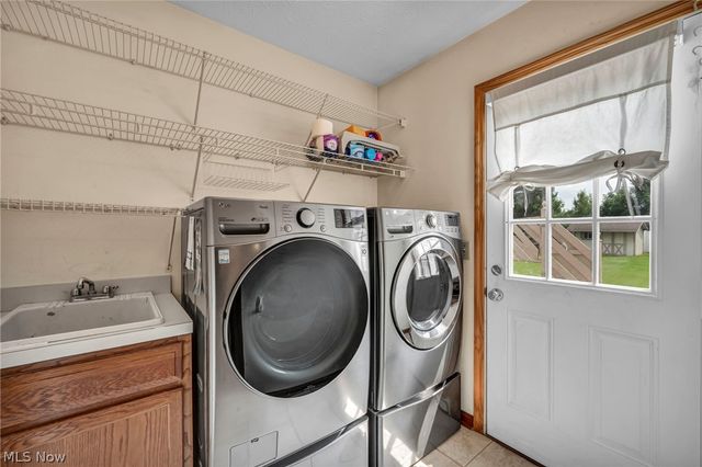1256 Waterbury Drive, Medina, OH 44256
