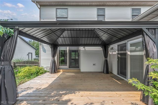 1256 Waterbury Drive, Medina, OH 44256