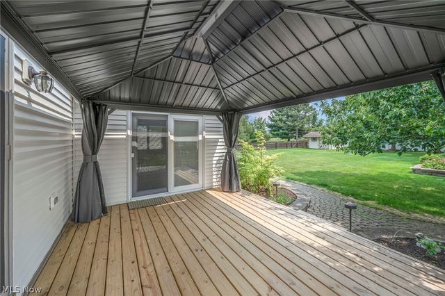 1256 Waterbury Drive, Medina, OH 44256