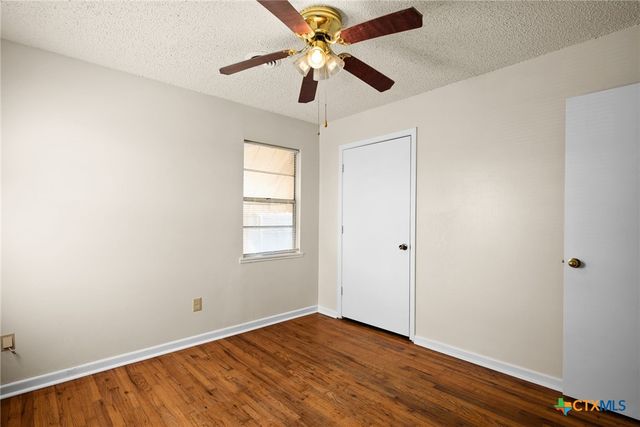 302 Easy St, Copperas Cove, TX 76522