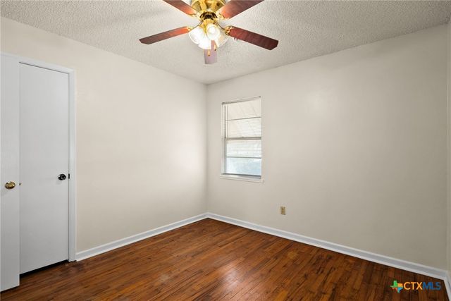 302 Easy St, Copperas Cove, TX 76522