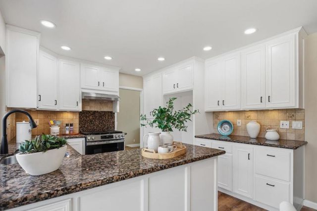 6165 Calle Del Conejo, San Jose, CA 95120