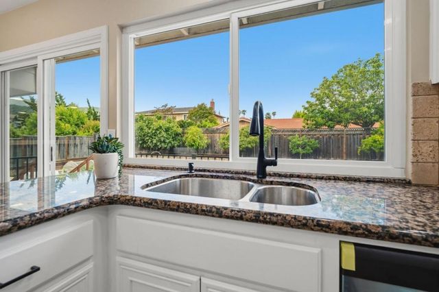 6165 Calle Del Conejo, San Jose, CA 95120