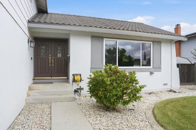 6165 Calle Del Conejo, San Jose, CA 95120