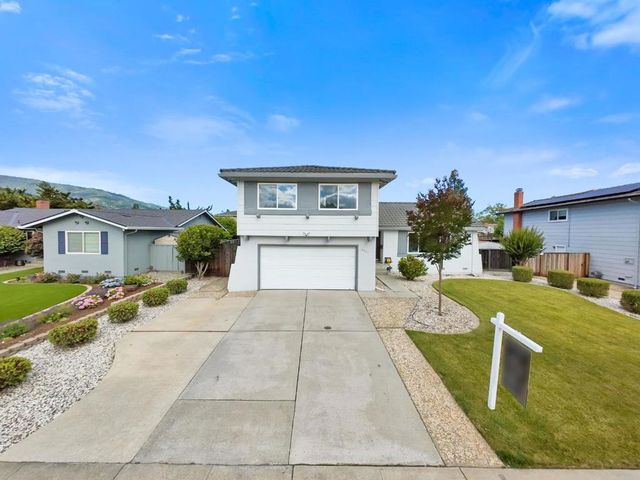 6165 Calle Del Conejo, San Jose, CA 95120