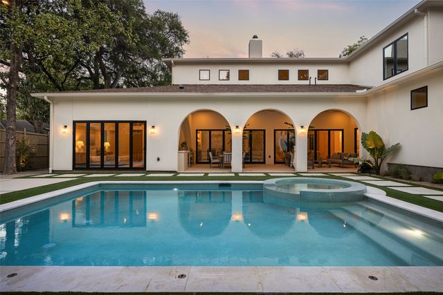 8215 San Cristobal Drive, Dallas, TX 75218