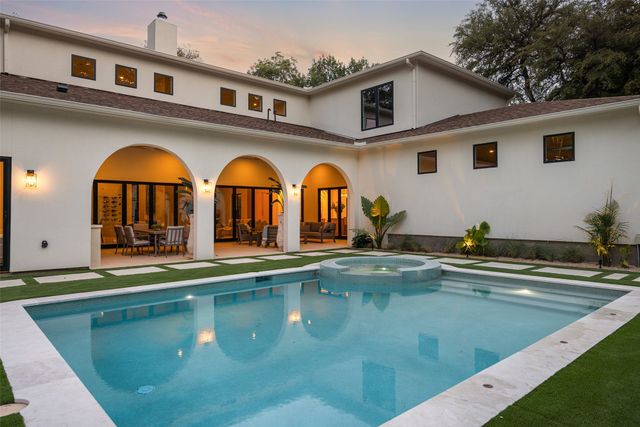 8215 San Cristobal Drive, Dallas, TX 75218