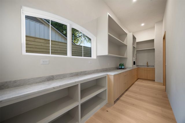 8215 San Cristobal Drive, Dallas, TX 75218